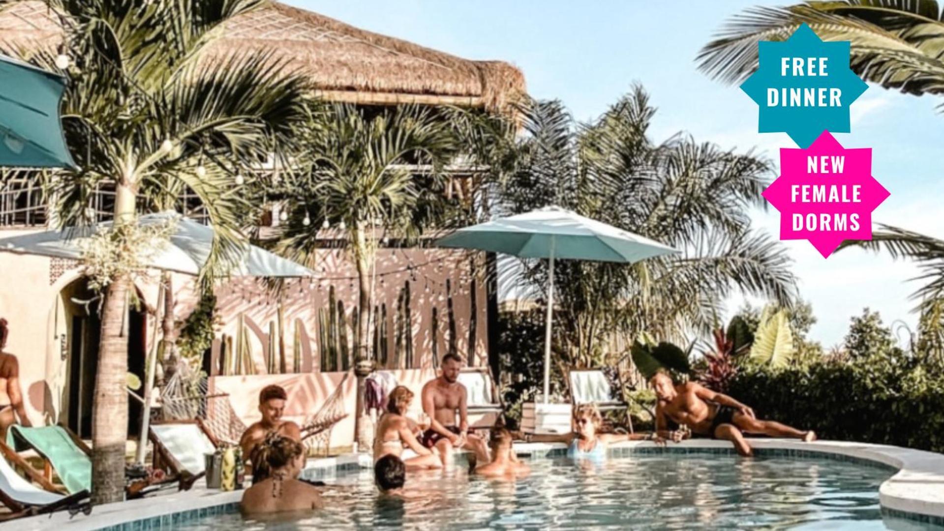 Clandestino Hostel Canggu Buitenkant foto