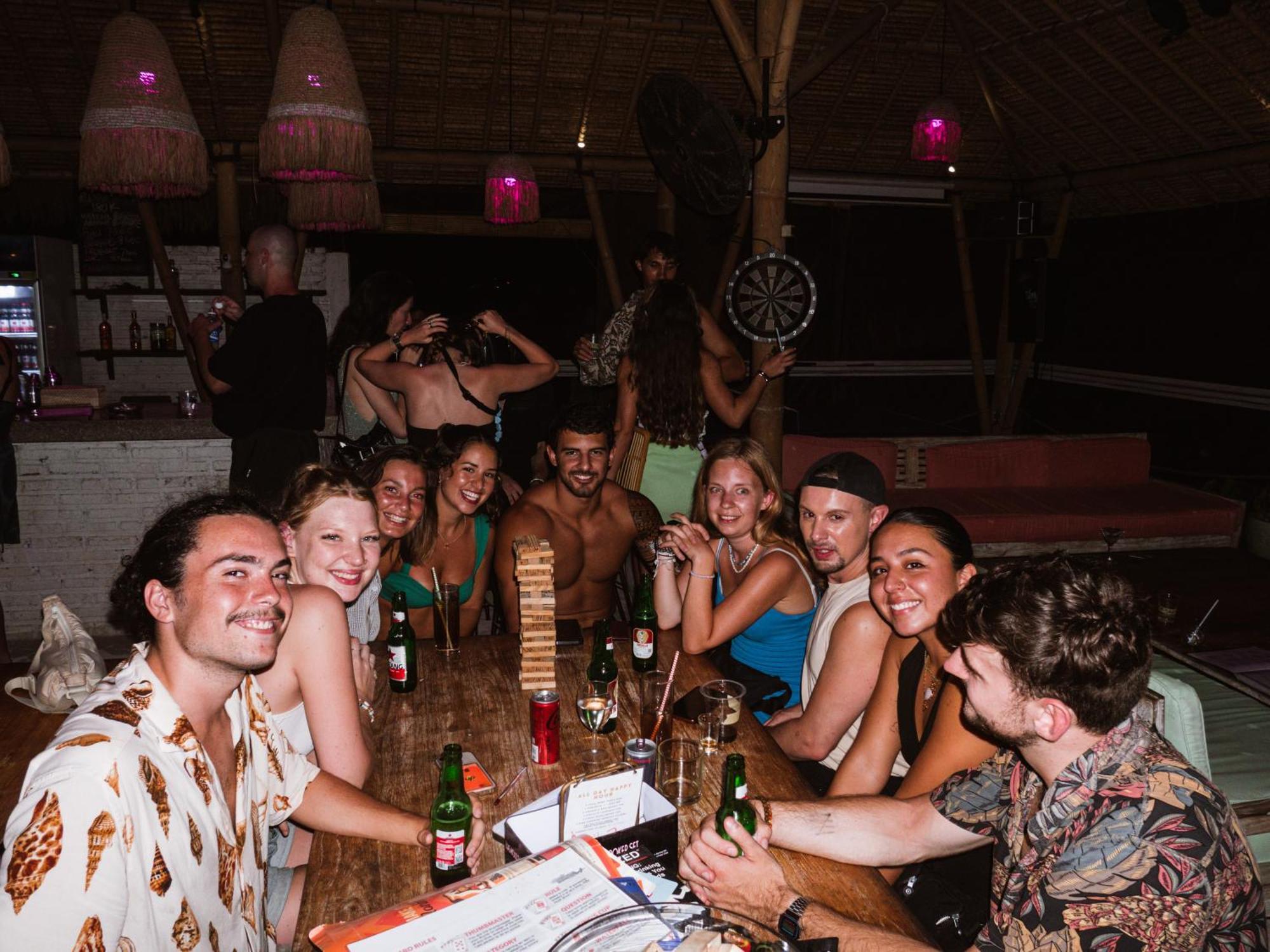 Clandestino Hostel Canggu Buitenkant foto