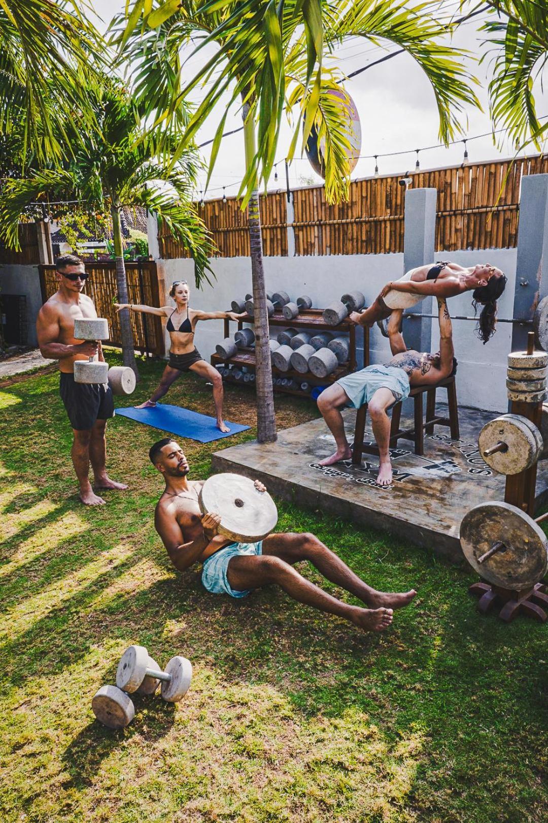 Clandestino Hostel Canggu Buitenkant foto