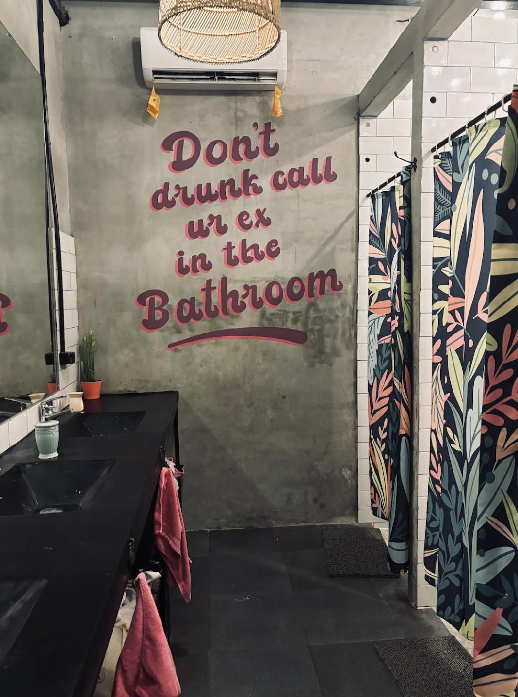 Clandestino Hostel Canggu Buitenkant foto